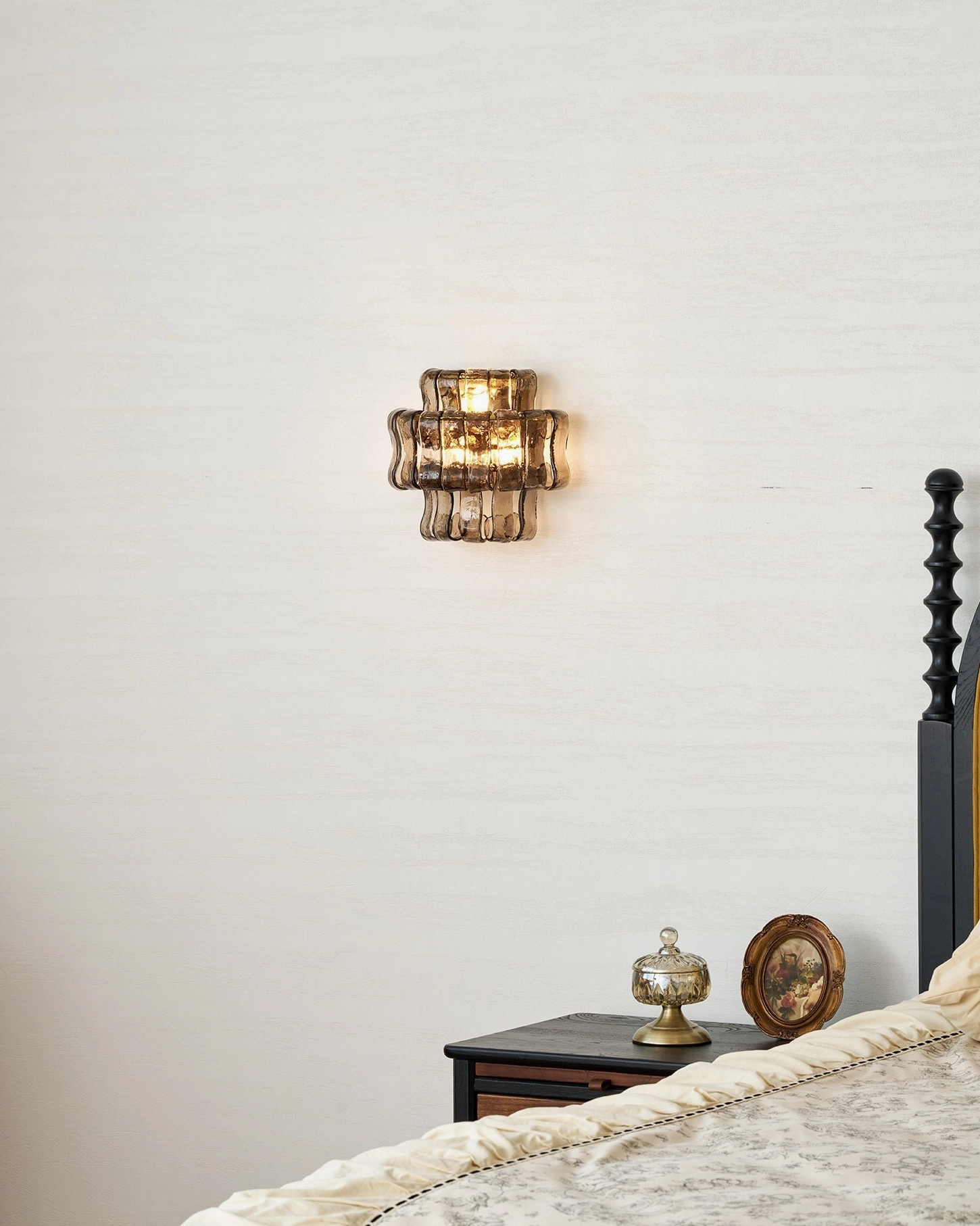 Albano ribbed glass sconce lifestyle photography interior design luxury home setting