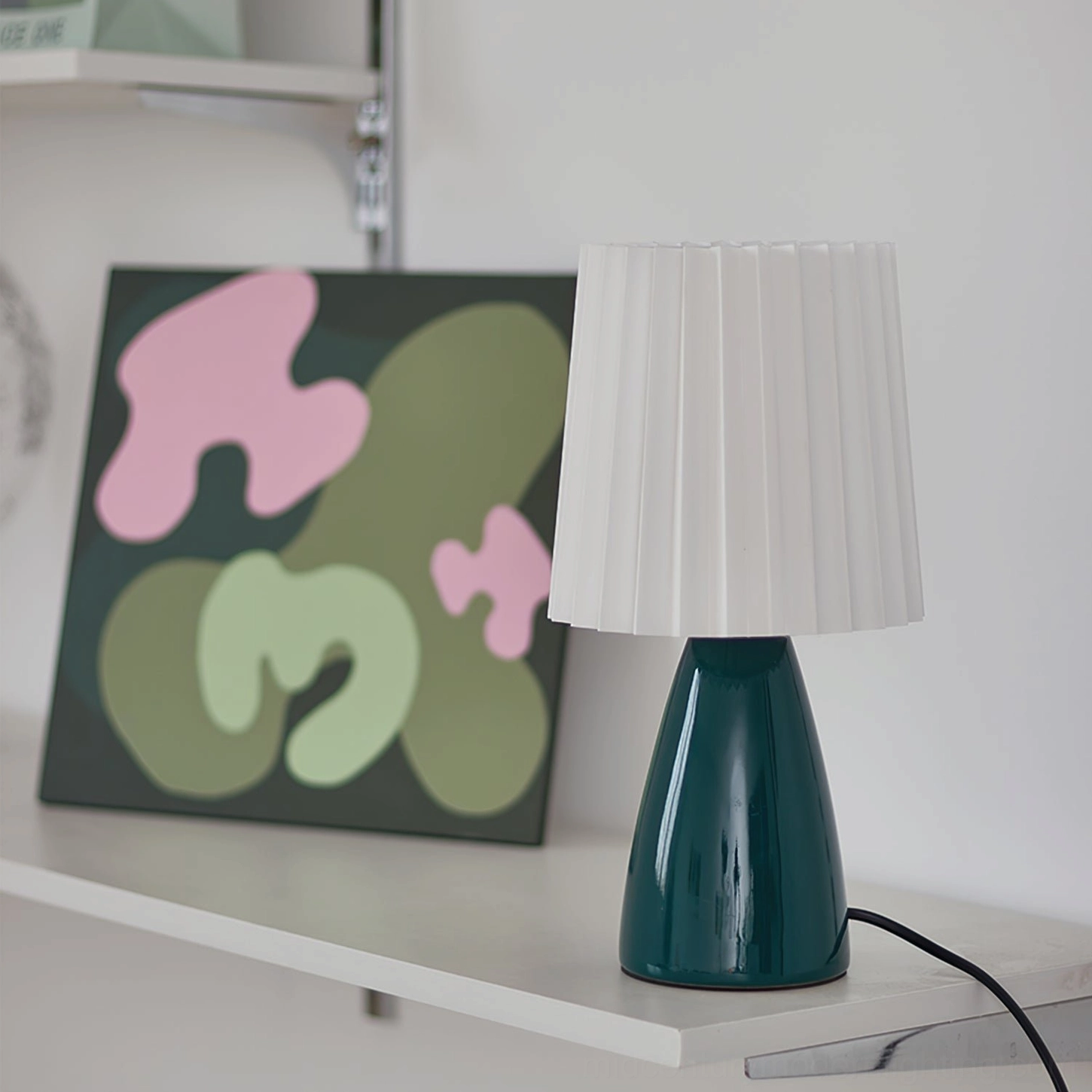 Apollo ceramic pleated table lamp full product view