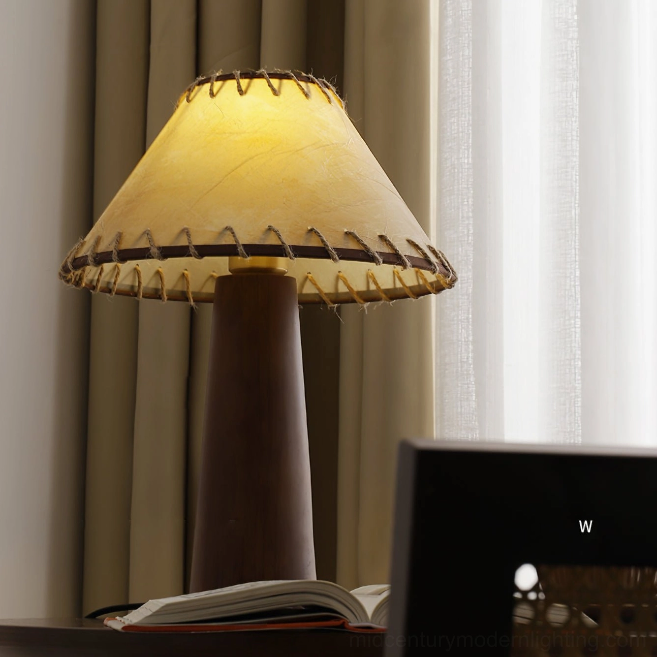 Basica mid-century modern table lamp minimalist design with natural wood finish