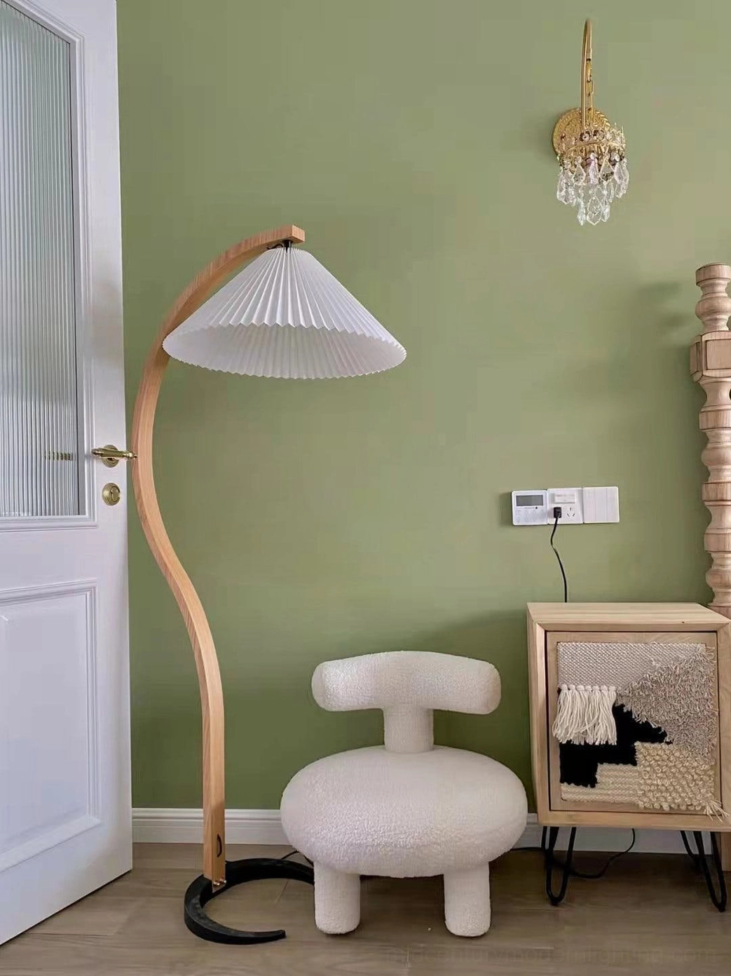 Caprani mid-century modern floor lamp assembled view showing complete product form