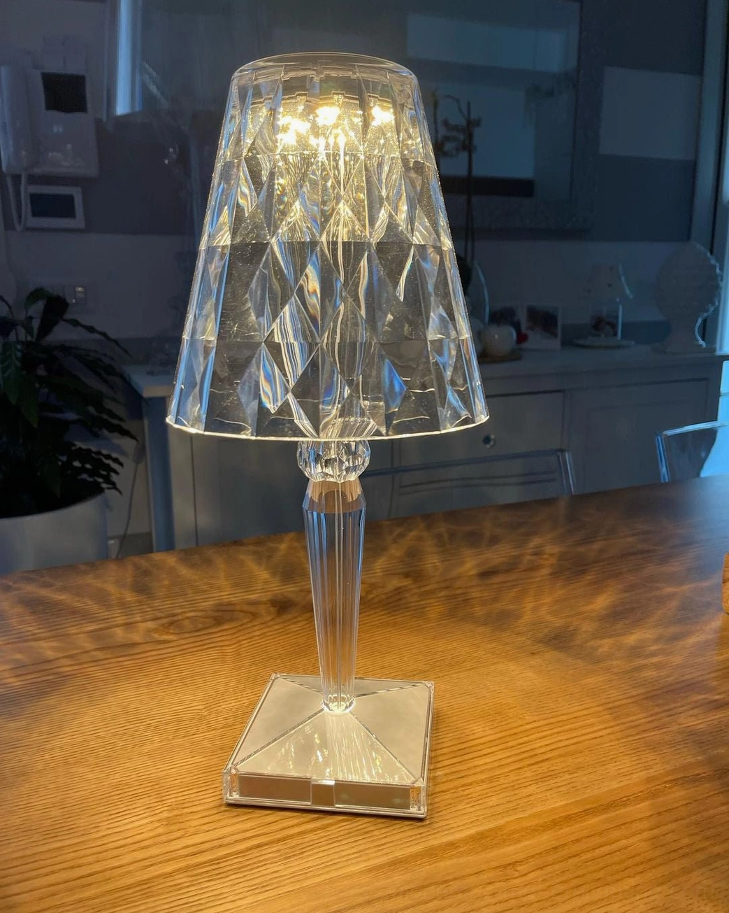 Battery crystal lamp luxury aesthetic home décor enhancement