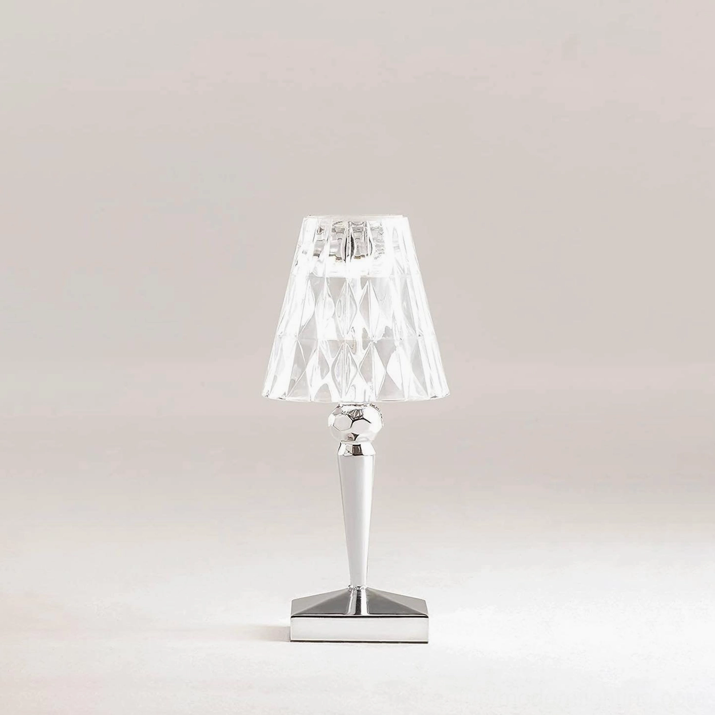 Battery-powered LED crystal lamp professional staging lighting
