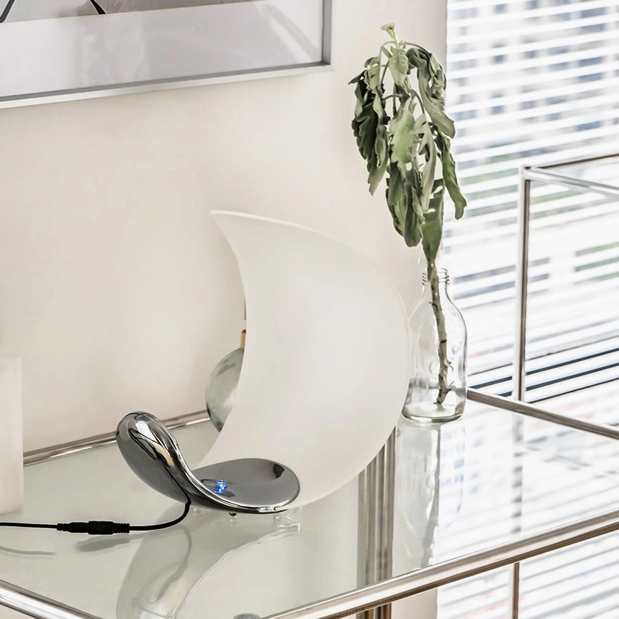 Curl table lamp white finish integrated LED contemporary minimalist accent lighting