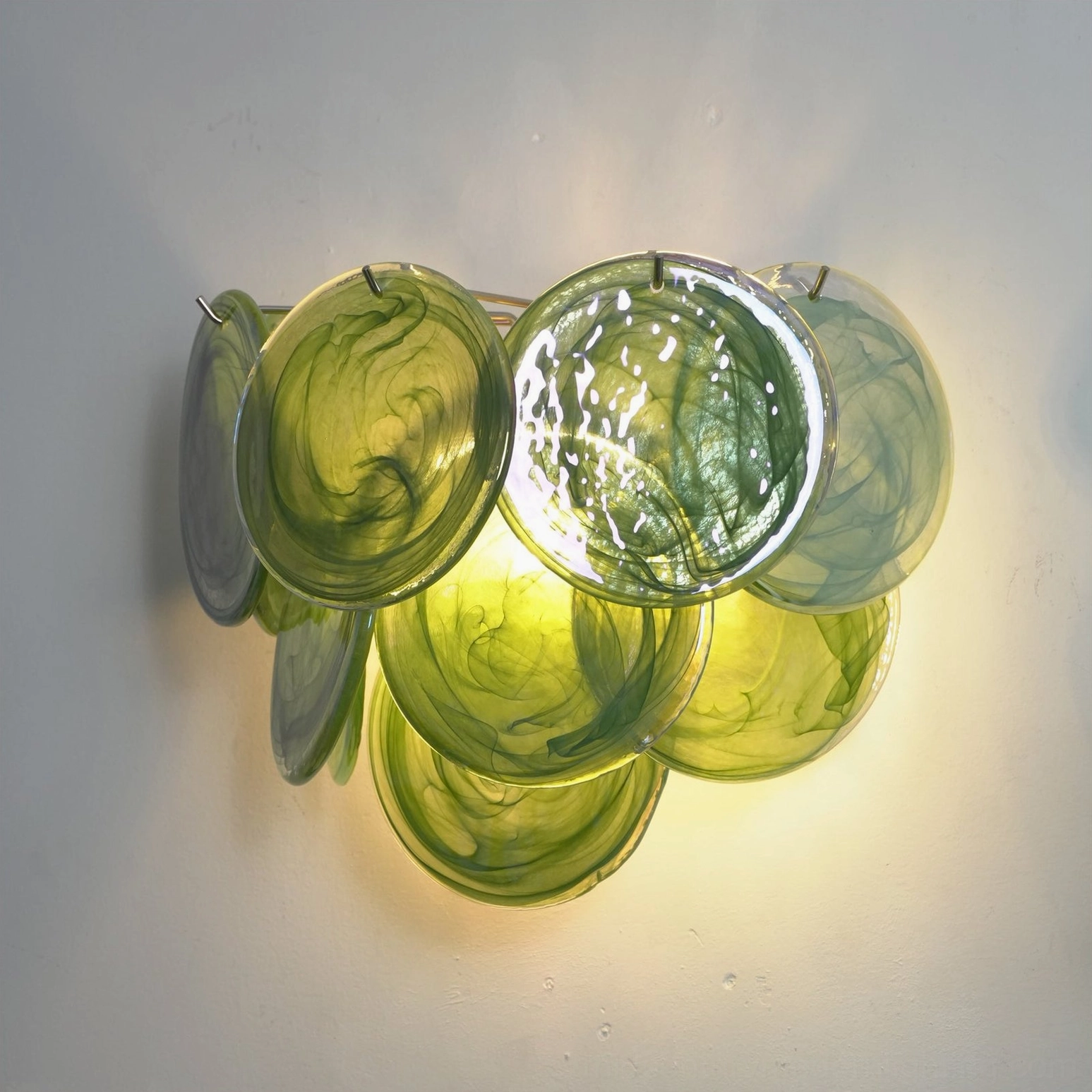 Disc wall lamp styling guide, interior design pairing with modern furniture and decor