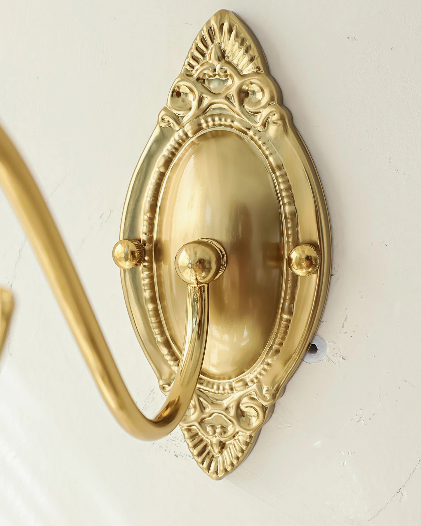 Eilers crystal wall light front profile showing complete brass-mounted crystal shade with delicate beaded details and refined vintage European design