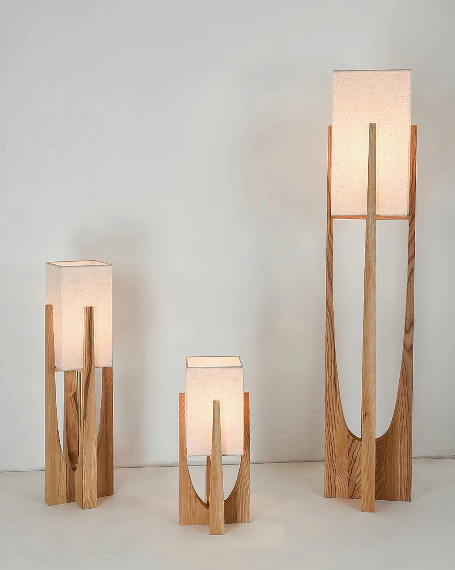 Modern wooden floor lamp with various finish options - walnut and natural wood selections