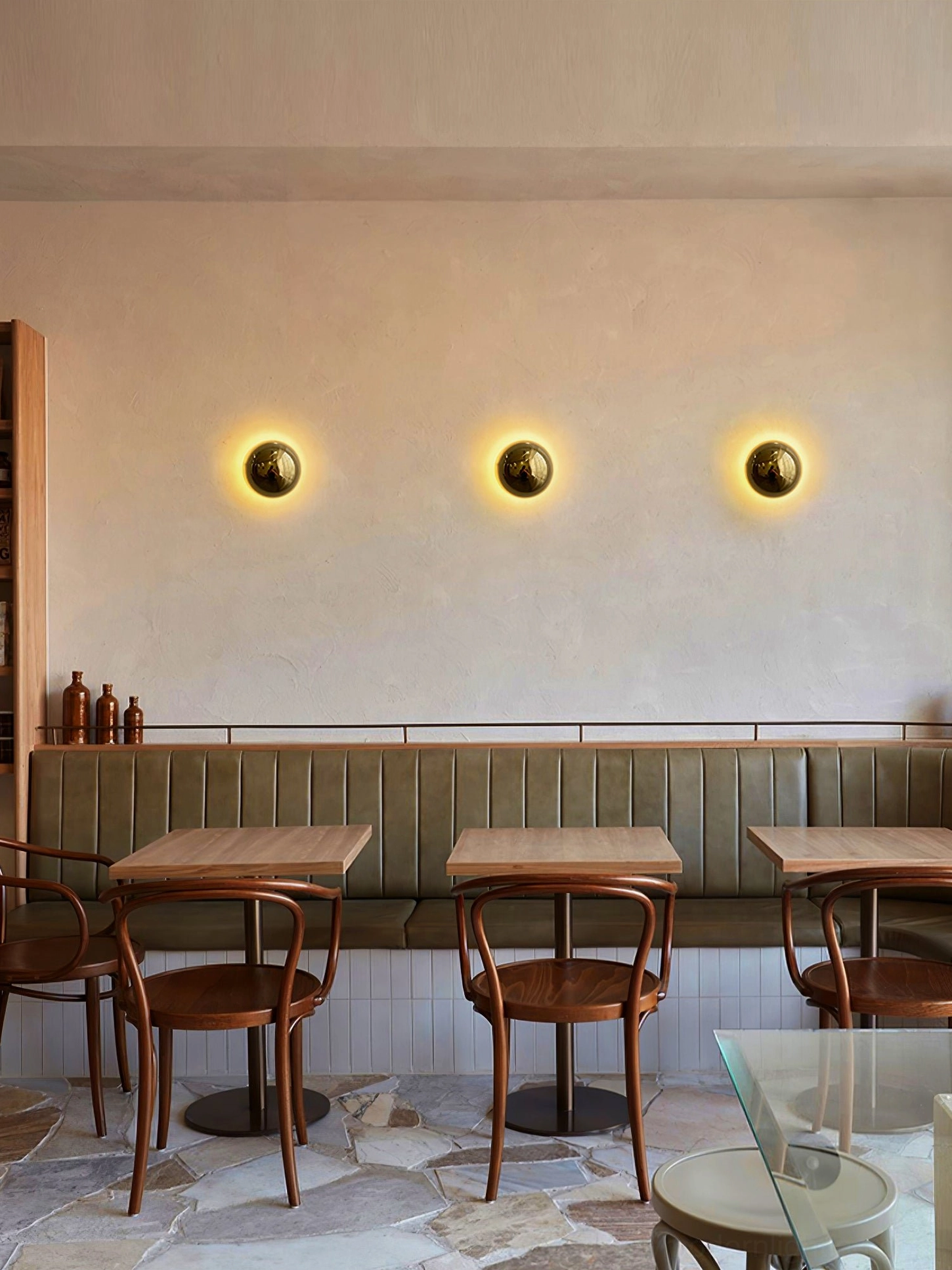 Minimalist metal hemisphere wall lamp with integrated LED technology