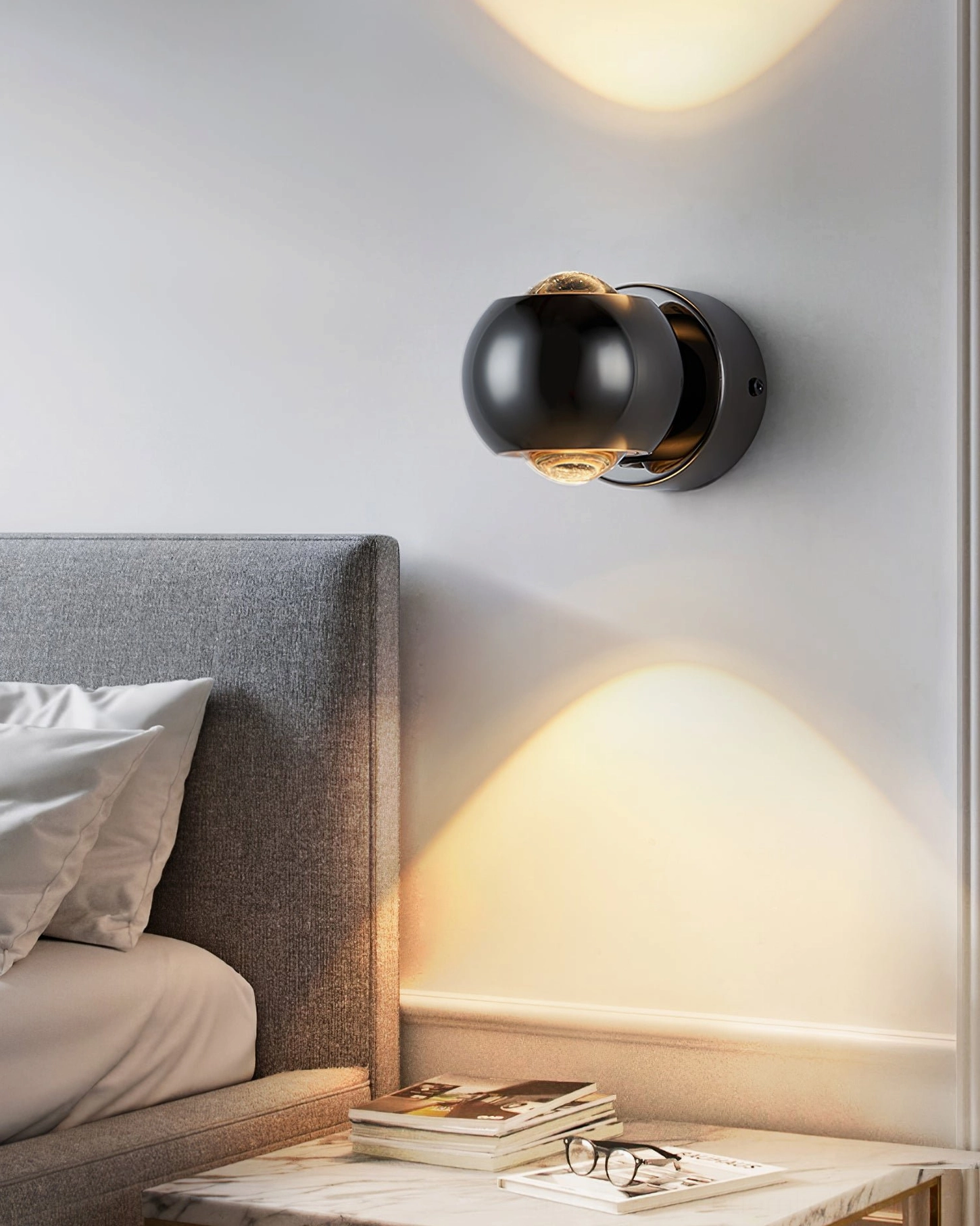 Io Verticale black wall lamp bedside nightstand modern minimalist warm lighting