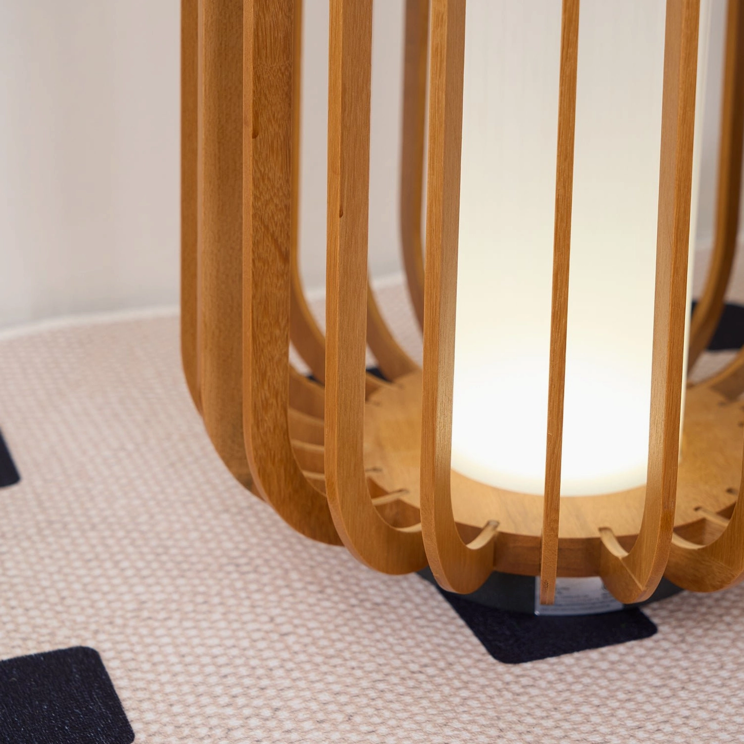 Legno outdoor table lamp wire version power source connection setup