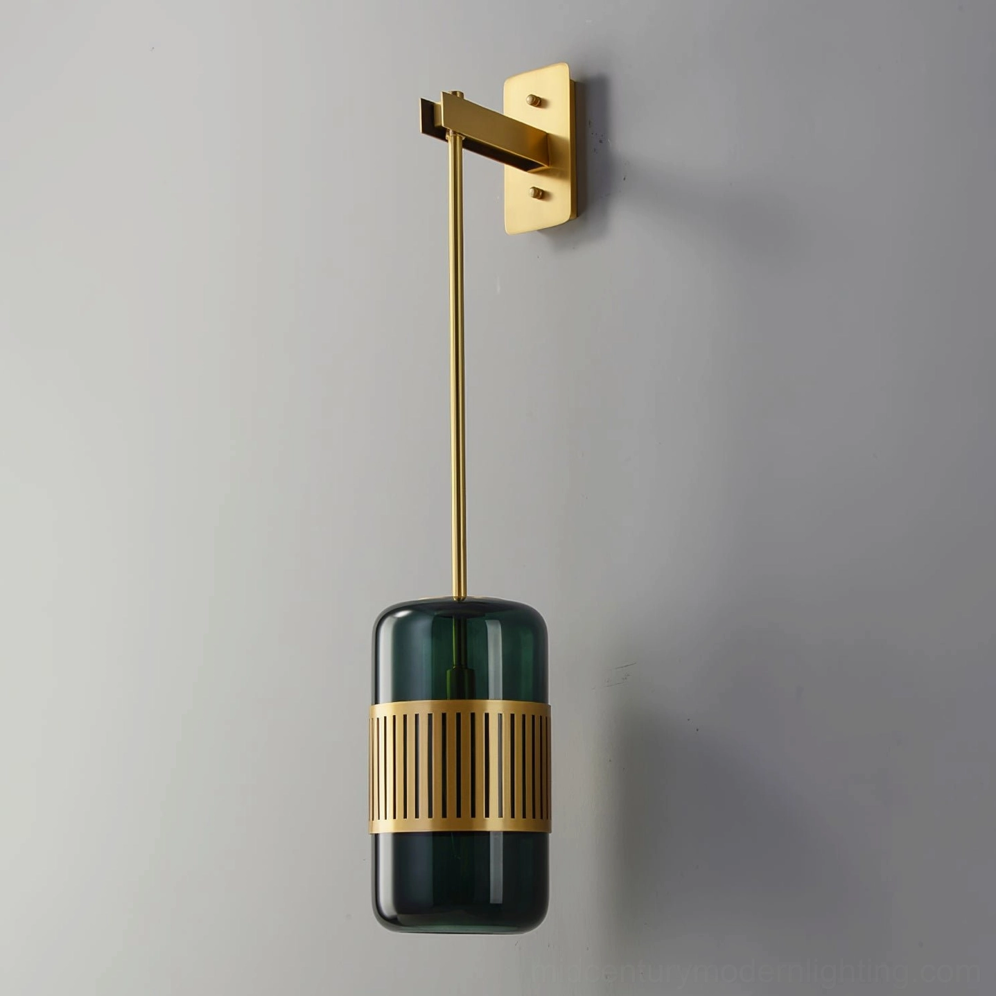 Lizak contemporary wall lamp close-up showing quality brass finish, glass clarity, and precision metalwork details