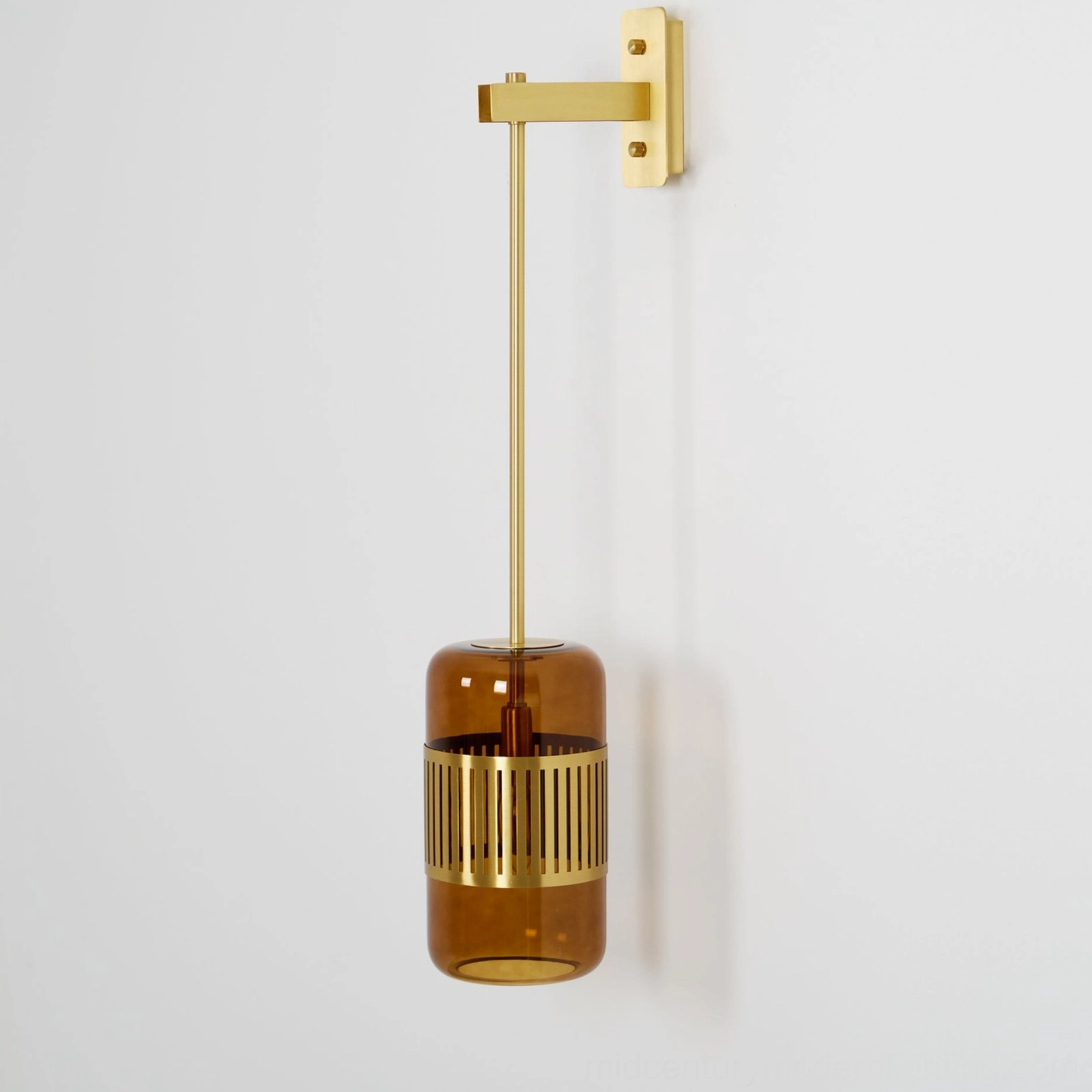 Lizak brass wall sconce full product view showing proportions, vertical slatted design, and elegant modern silhouette