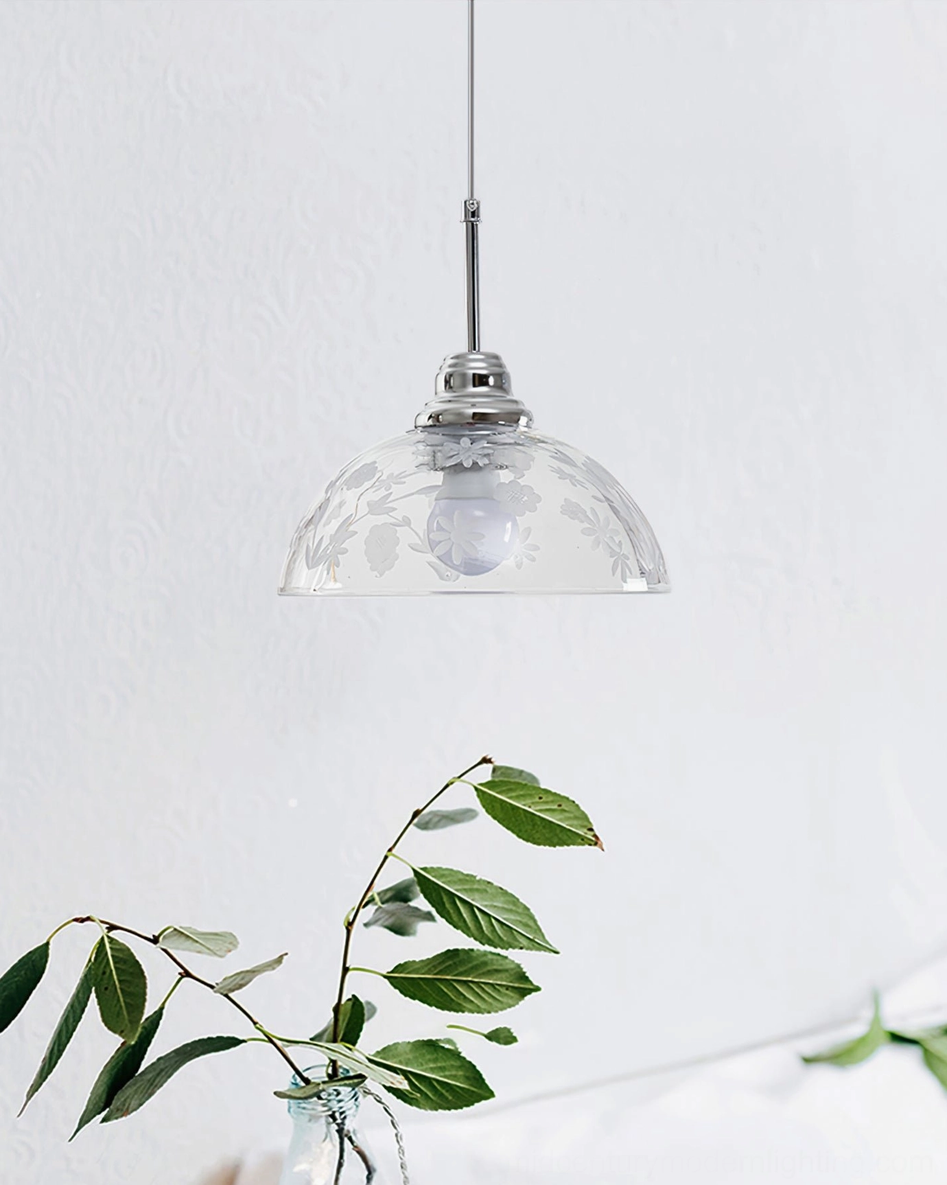Clear glass Lucinda pendant lamp, minimalist design with unpatterned glass shade