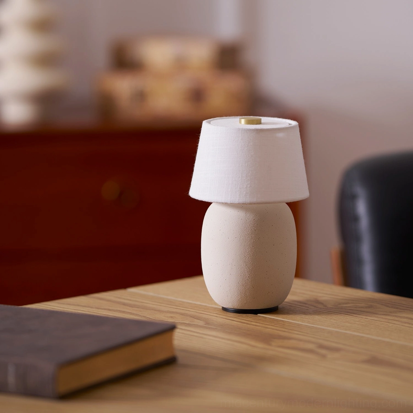Marie table lamp premium materials ceramic and fabric construction detail