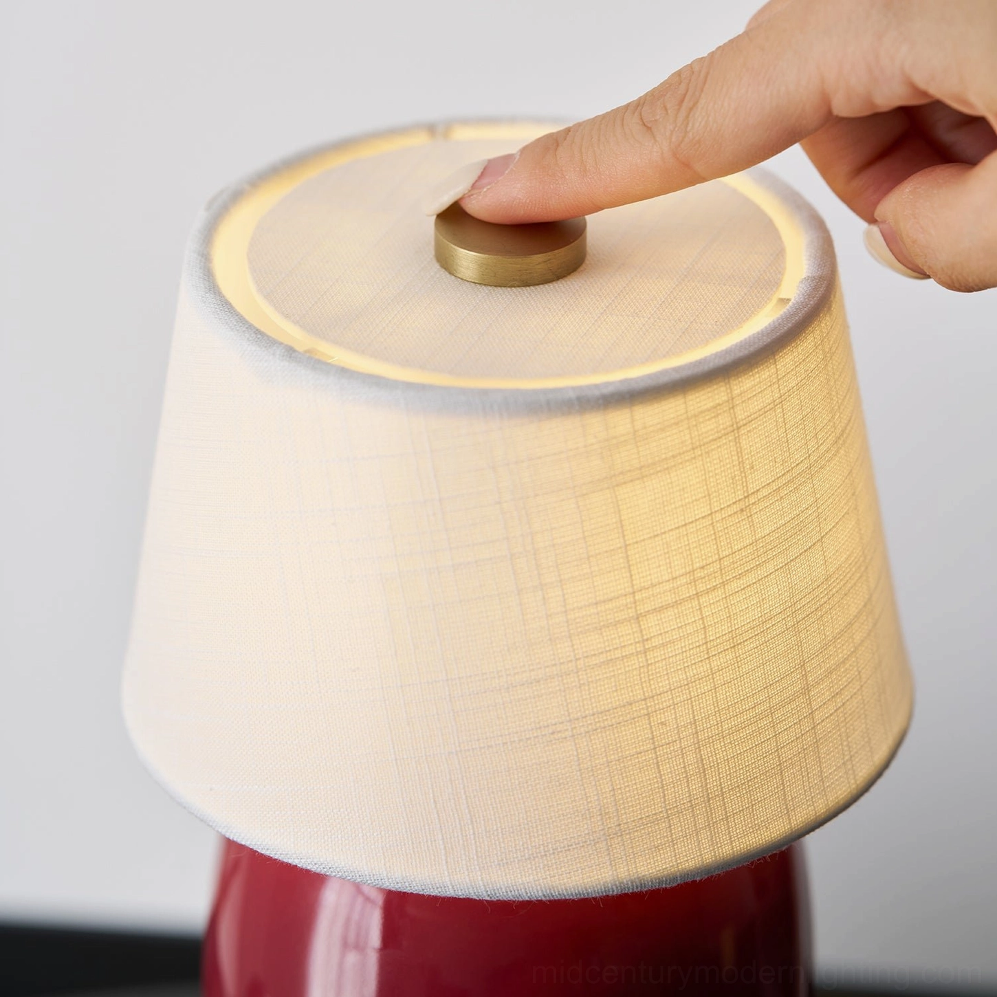 Marie table lamp red ceramic variant showing color depth and ceramic quality