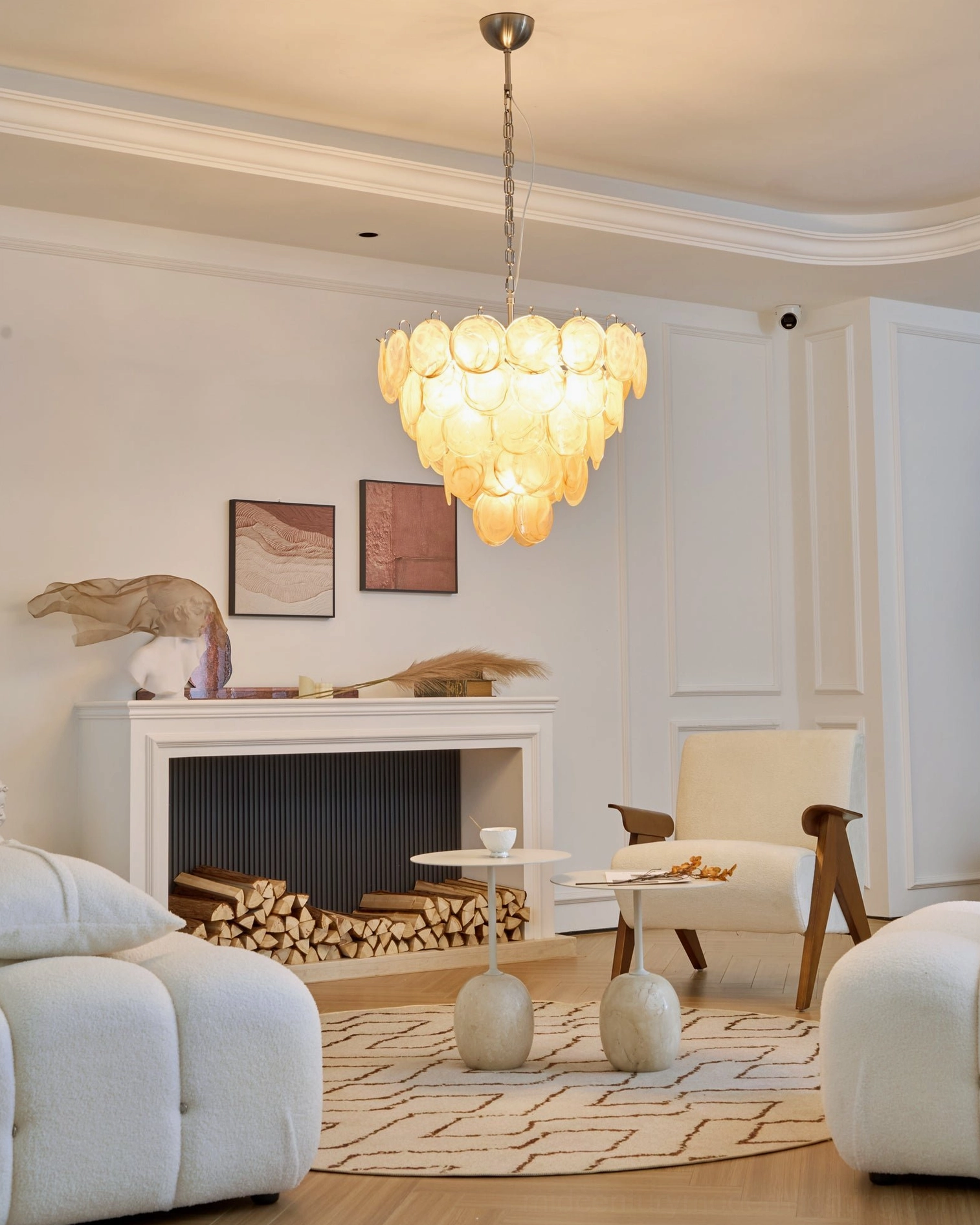 Murano caramel disc chandelier lighting effect showing warm ambient glow through translucent glass