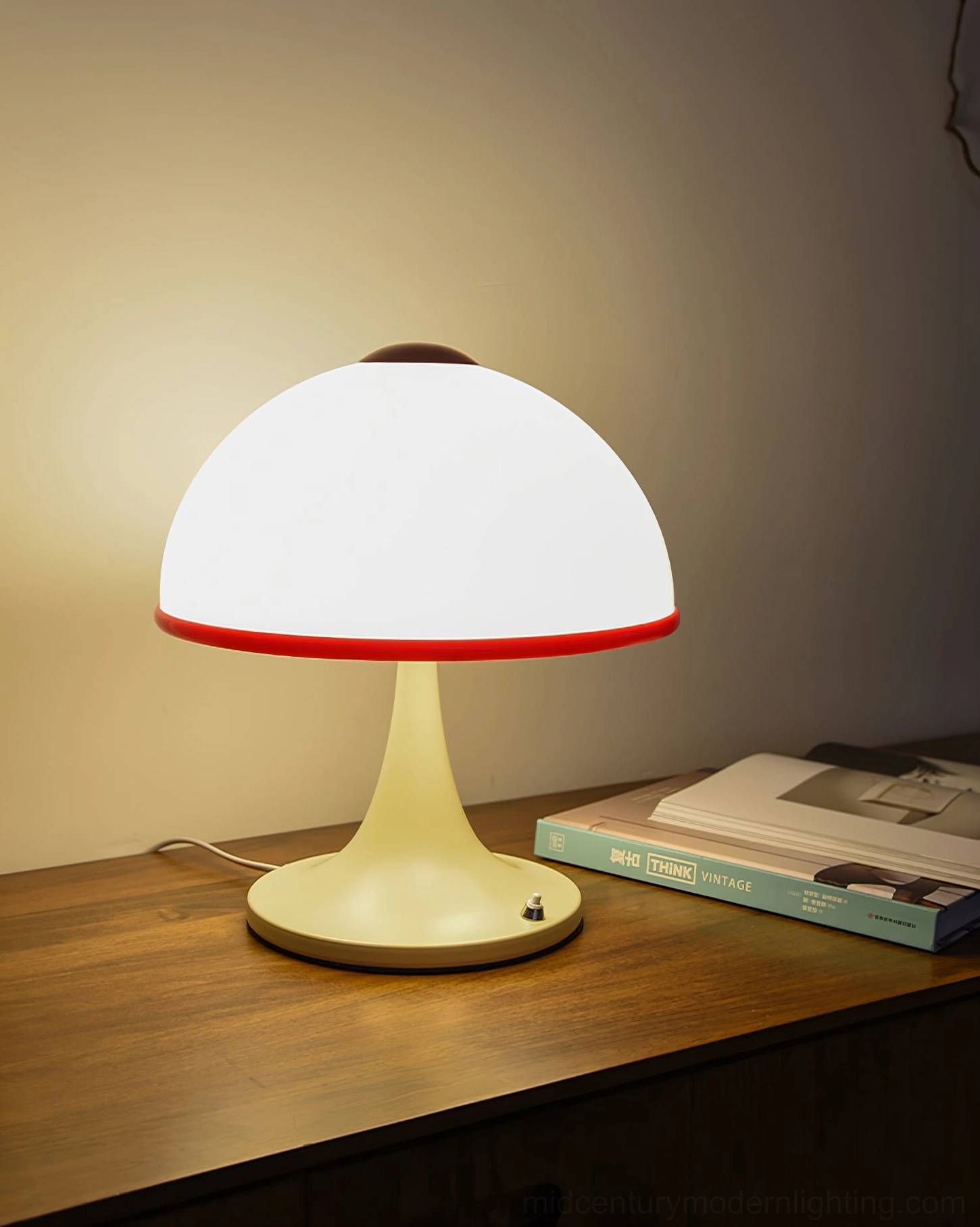 Mushroom table lamp 360-degree diffused light opaline acrylic dome detail