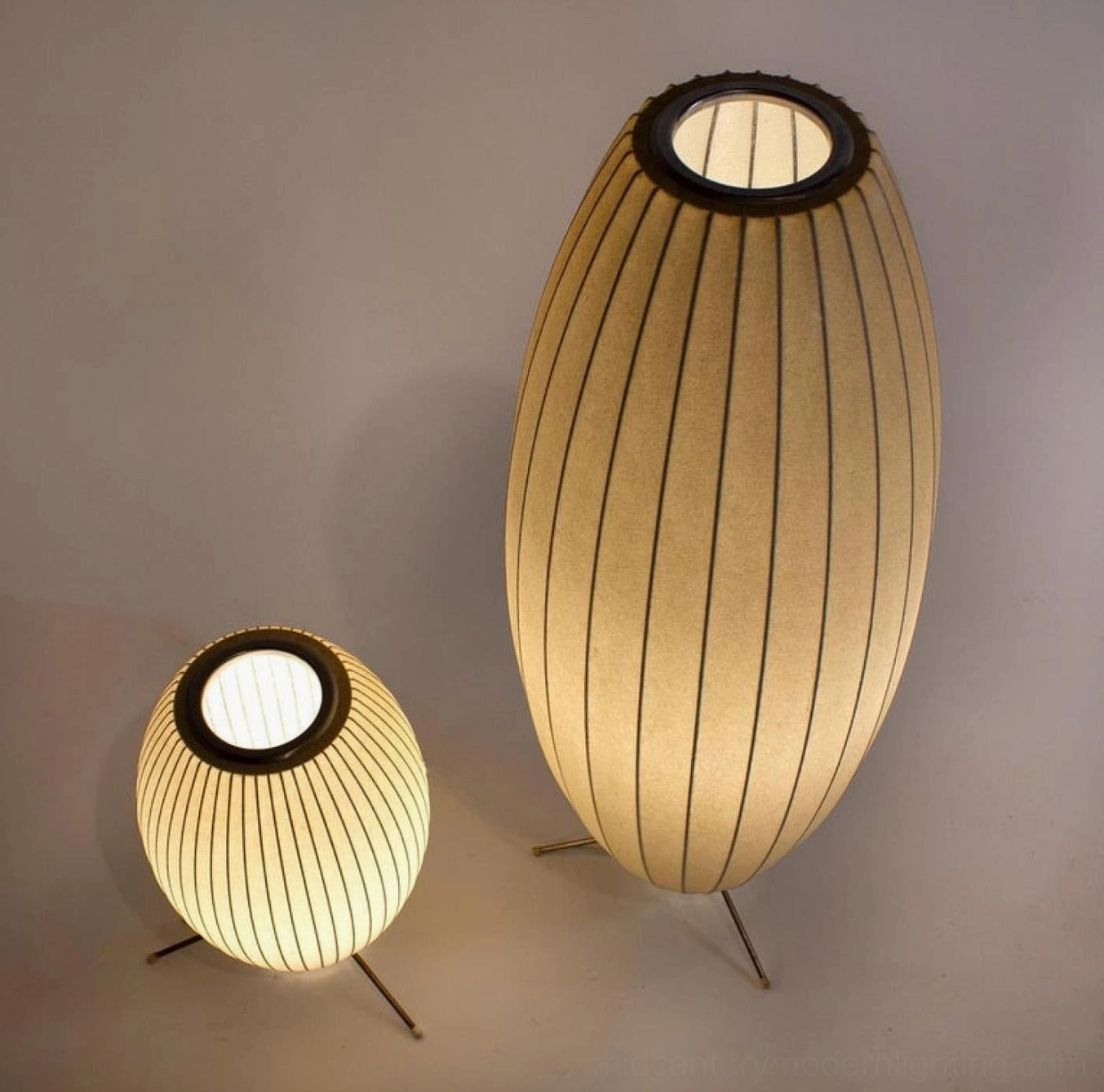 White George Nelson bubble tripod lamp studio product photography showcase