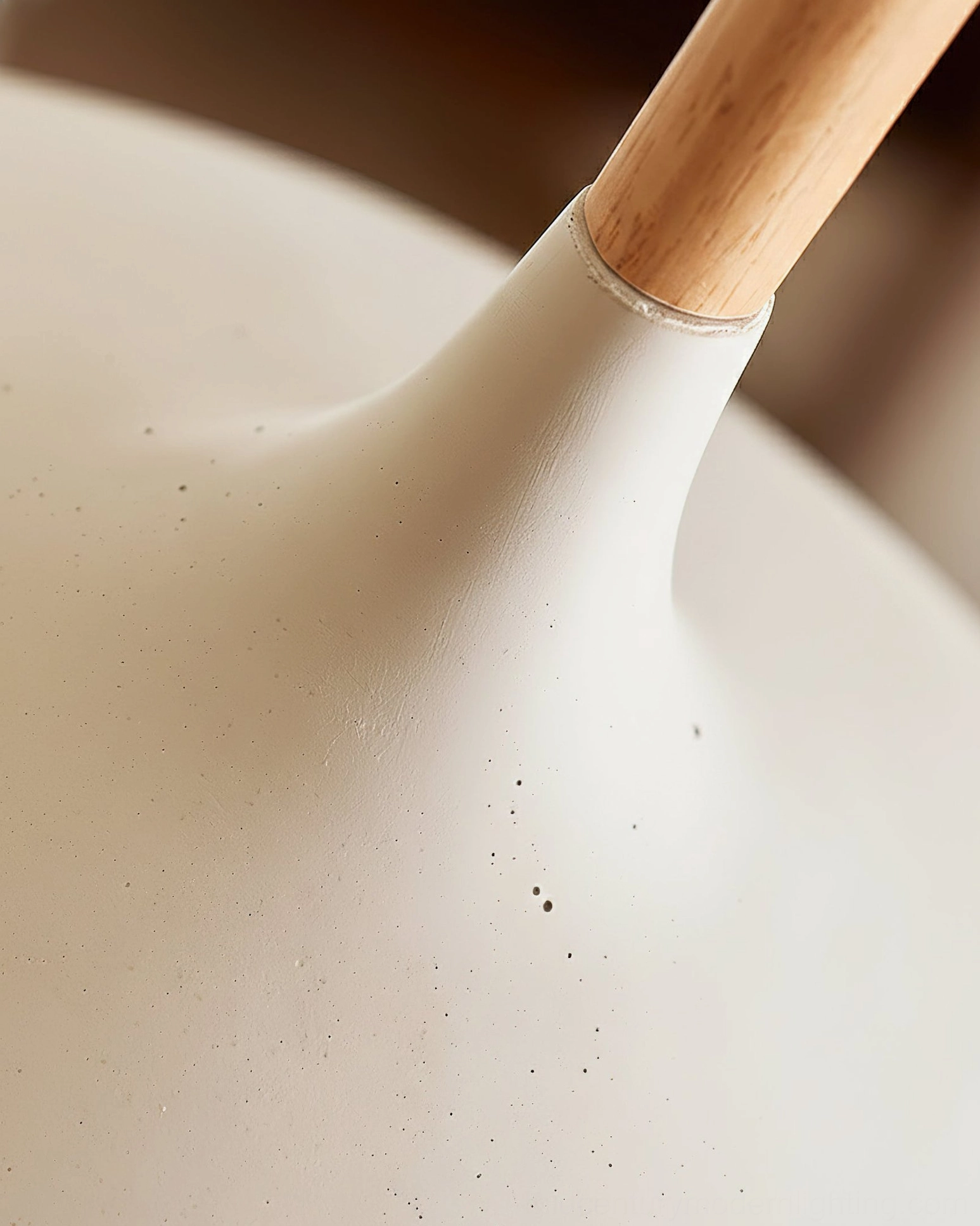Piero pendant lamp wood joint close-up natural texture matte cement body
