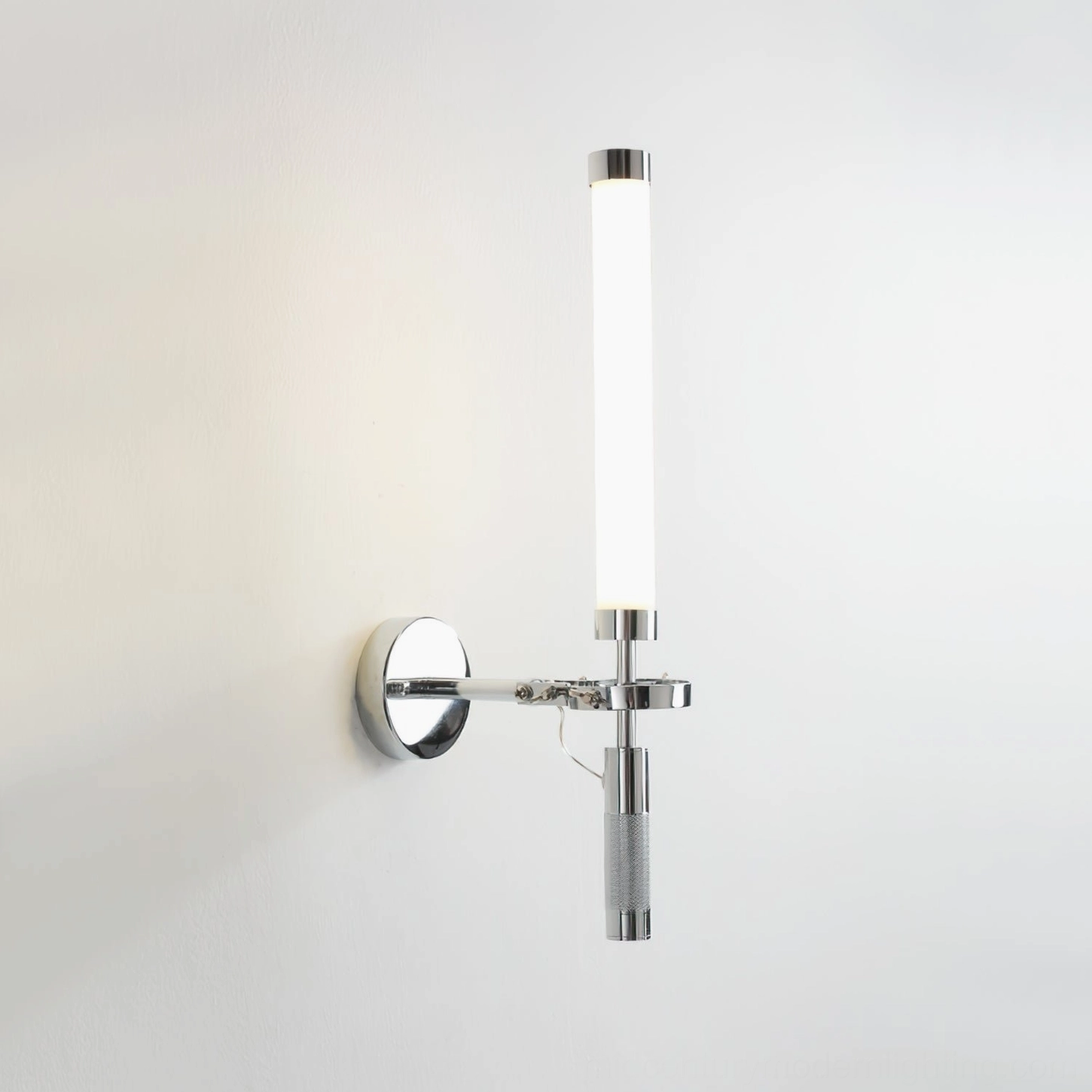 Modern adjustable wall lighting fixture with chrome finish and frosted glass tube design