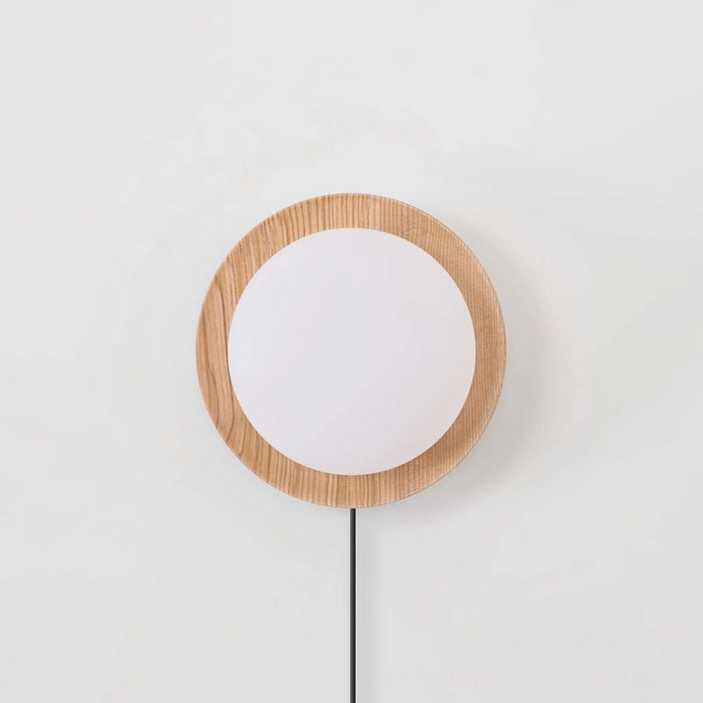Tablet wall lamp in natural solid wood finish with white plastic lampshade and integrated LED technology
