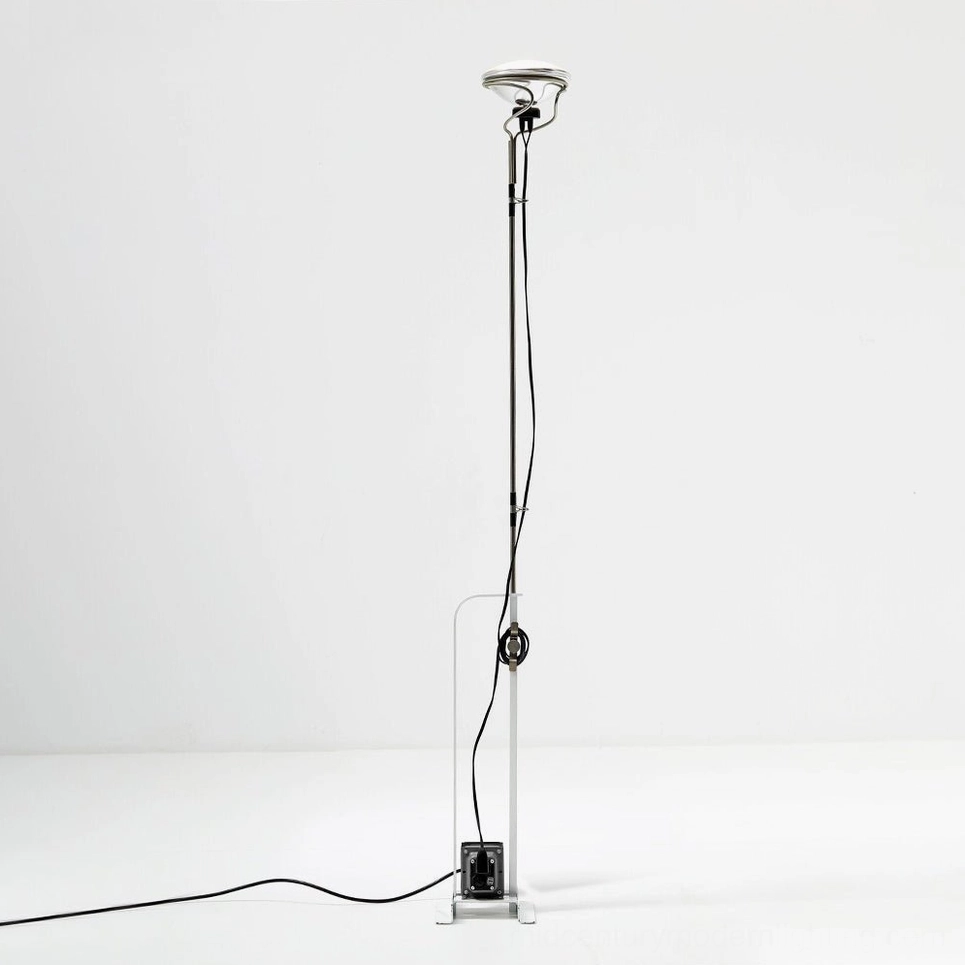 Toio white adjustable floor lamp frontal view with minimalist metal pole design