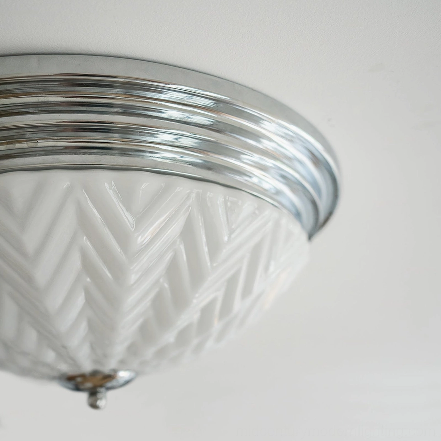 Volume ceiling lamp 40cm diameter, overhead view showing full fixture size and light distribution